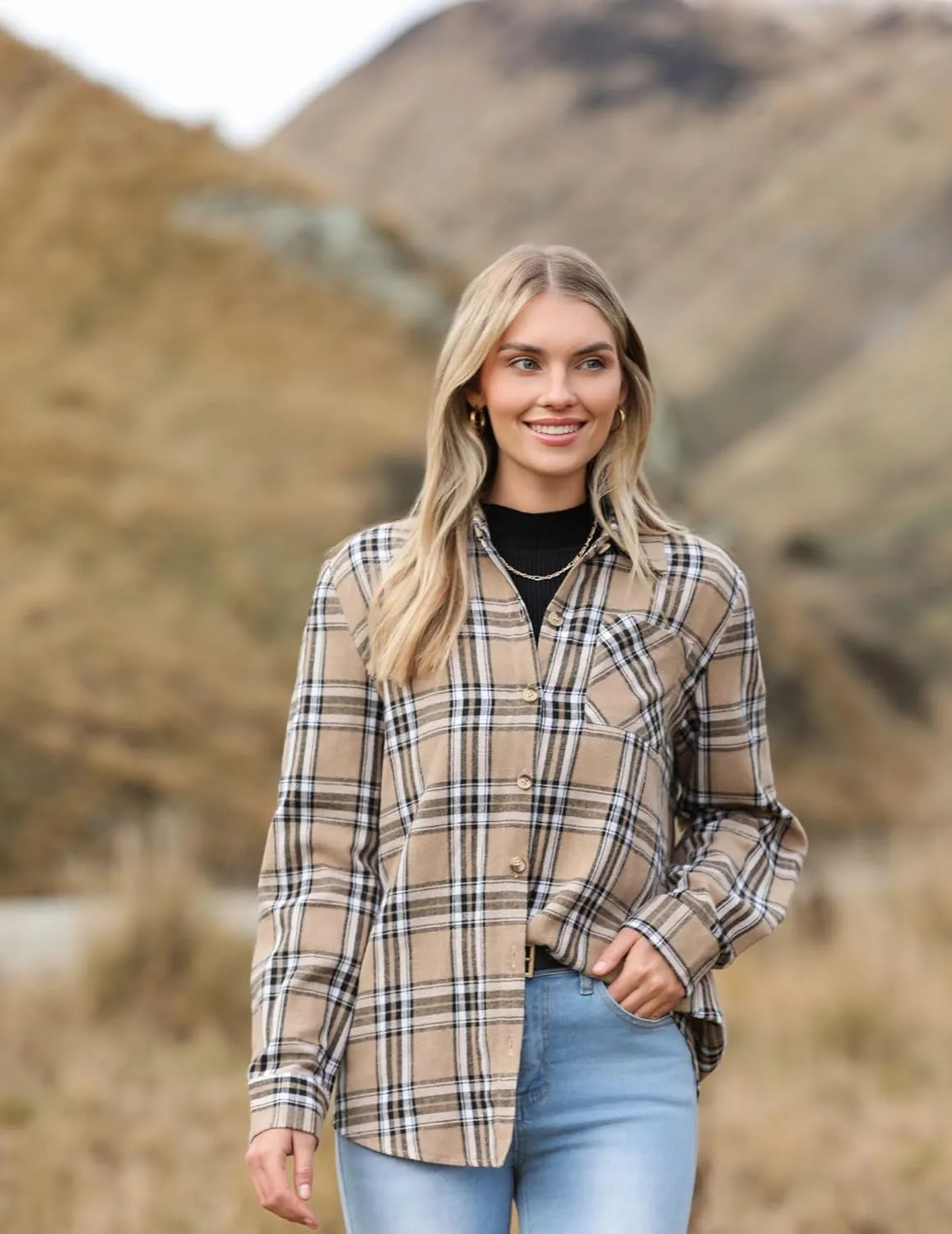 Zeagoo Womens Plaid Shirts Cotton Classic Long Sleeve Button Down Collared Casual Tops Lightweight Autumn Blouses